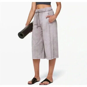 Lululemon Inner  Glow Culotte